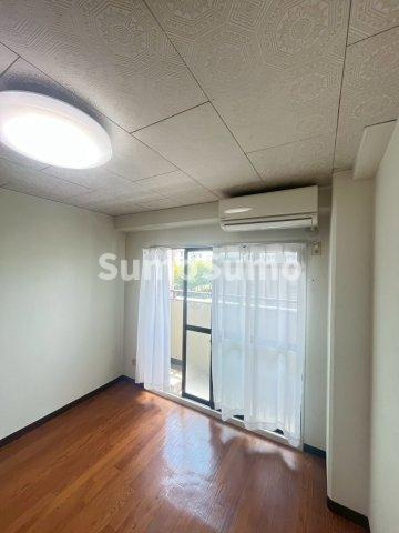 ビオラ並木台の居間・リビング