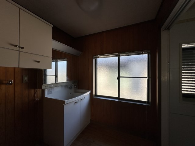 【洗面所】 | 都原町 1,600万円