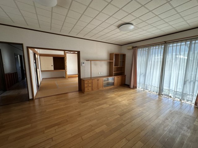 【居間・リビング】 | 都原町 1,600万円