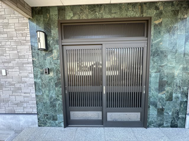 【玄関】 | 都原町 1,600万円