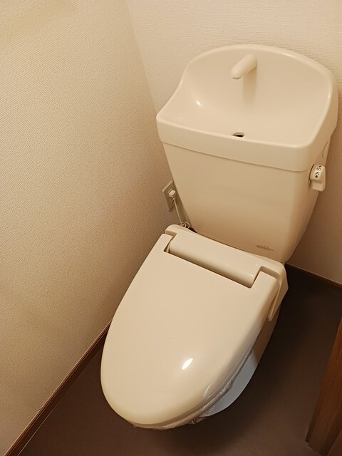 リファインドヴィラⅠのトイレ