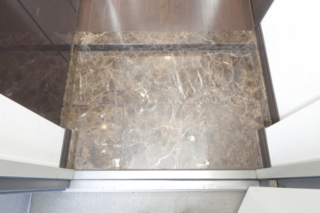 パテラスクエア金町の玄関