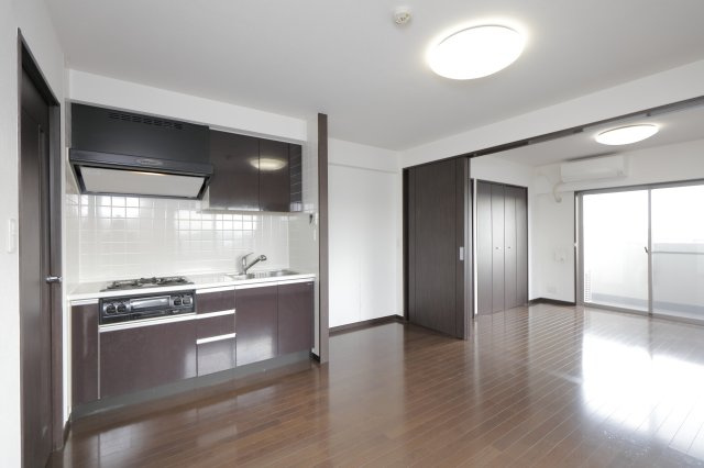 パテラスクエア金町の居間・リビング