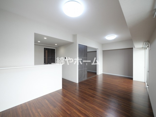 サン シエロ東今里の洋室|広々とした洋室です