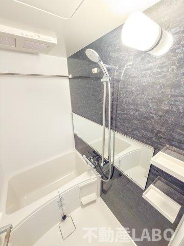 スプランディッド上本町WESTの浴室