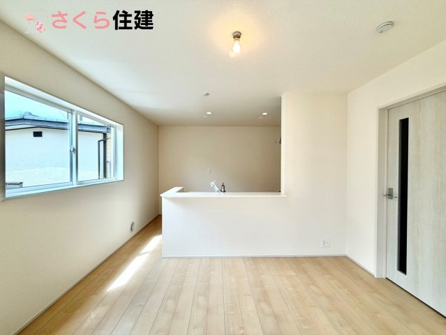 リーブルガーデン宇都宮岩曽町第3　1号棟のキッチン|対面式システムキッチン。リビングを見渡せるキッチンで家族の様子をうかがいながら料理がはかどりそう！