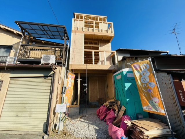 太秦安井辰巳町　新築戸建