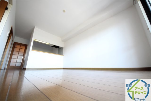 マウンティン・ツーの居間・リビング|※類似部屋