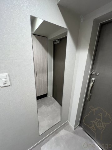 スプランディッド福島WESTの玄関