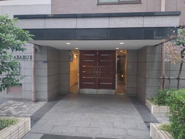 クレッセント麻布Ⅱのエントランス|落ち着いたエントランスです