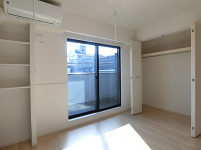 【洋室】 | エタン・ロッシ