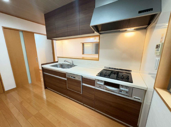 東大阪市若江東町１丁目　中古戸建のキッチン