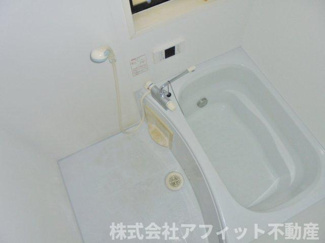 【浴室】 | さくらハイツ | 小窓付き　※写真はイメージです