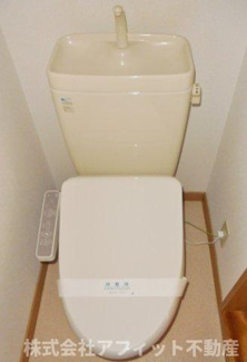 【トイレ】 | さくらハイツ | 温水洗浄暖房便座　※写真はイメージです
