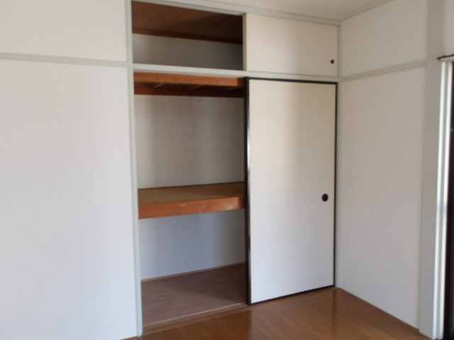 クリスタルコーポの収納