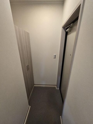 【玄関】 | casa FUKUYA | 収納もある玄関です