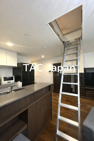 中古一戸建て｜◆トヨタホーム設計・施工◆軽量鉄骨造の注文住宅　台東区日本堤のその他|遊び心と実用性を兼ね備えたロフトスペース。使い方は自由自在──収納にも、趣味の空間にも、自分だけの特別な場所に。※CG画像加工を行っています。