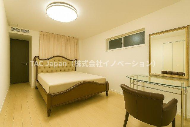 中古一戸建て｜◆トヨタホーム設計・施工◆軽量鉄骨造の注文住宅　台東区日本堤の洋室|家具のレイアウトも自由自在な洋室は、暮らす人のスタイルに寄り添える柔軟な一部屋。毎日をより快適に、自分らしく過ごせる場所です。※CG画像加工を行っています。