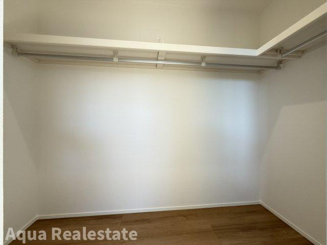 オール電化デザイナーズハウス高松市太田上町建売⑥の収納|いつでもお部屋をスッキリお使いいただける収納スペースを設置。