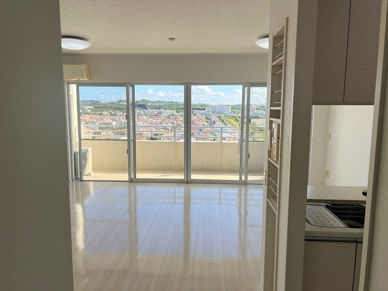 Fステージ豊崎リバーフロントの居間・リビング|Fステージ豊崎リバーフロント｜アイランドリゾート沖縄