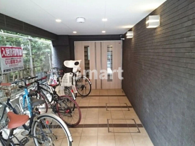 【エントランス】 | ラセリーナ中野KMH