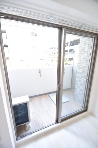 大阪市都島区東野田町１丁目の賃貸マンションのバルコニー