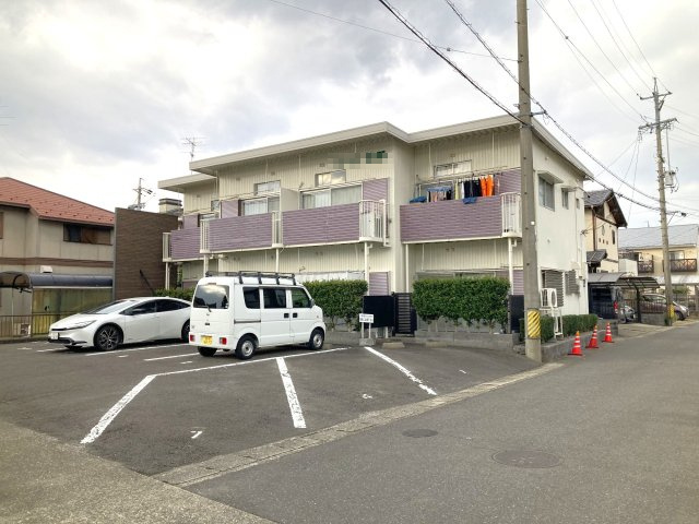 各務原市那加前野町３丁目の一棟アパートの外観