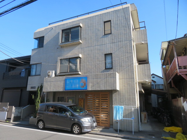 草加市瀬崎３丁目の一棟マンションの外観