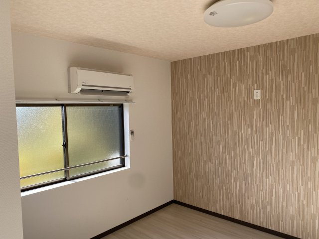 アーバンヒル生駒の洋室|使い勝手のいい洋室です