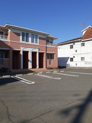 【駐車場】 | スウィートガーデンＡ | 駐車場完備です