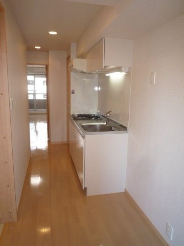 【キッチン】 | オータム　アベニュー | コンパクトなキッチンで掃除もラクラク