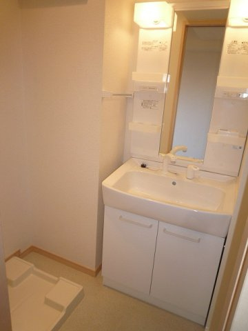 【洗面所】 | オータム　アベニュー | 忙しい朝には欠かせない洗面所です