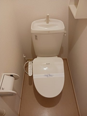 【トイレ】 | オーヴＡ＆Ｍ | ゆったりとした空間のトイレです