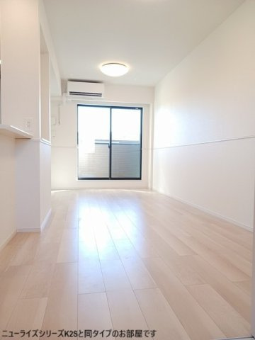 【居間・リビング】 | アーバンコート　西青山　北棟 | ゆったりとしたリビングです