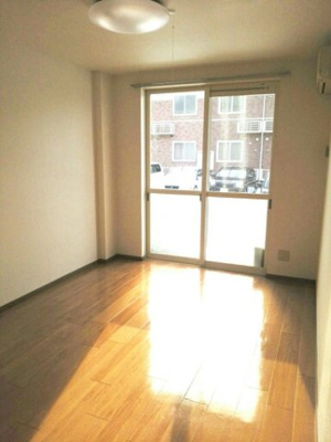 【居間・リビング】 | サンシャインＳ | おしゃれな居間です