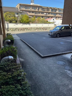 ロジィングス藤井の駐車場