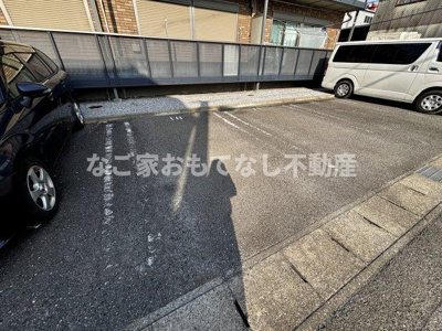 【駐車場】 | Ein Frieden B