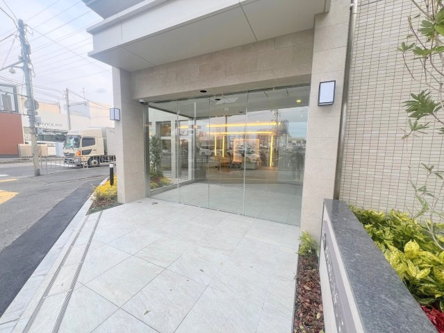 ソルテラスＯＳＡＫＡ　ＥＡＳＴ　ＧＡＴＥのエントランス