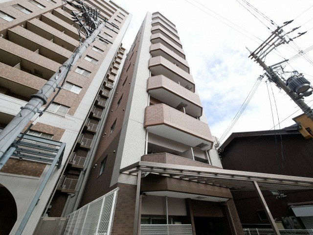 ドゥエリング梅田の外観