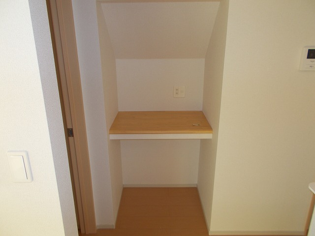 ウエスト　ノアβの収納