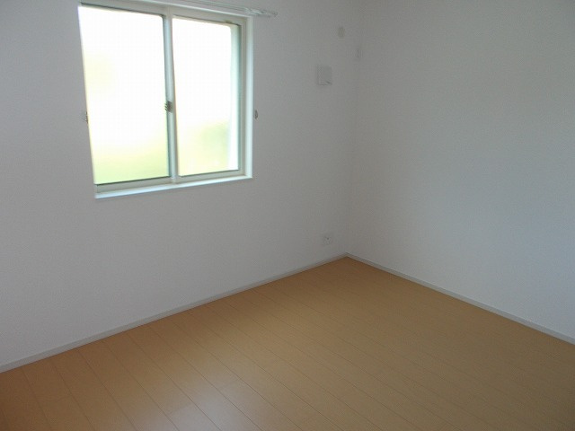 ウエスト　ノアβの洋室