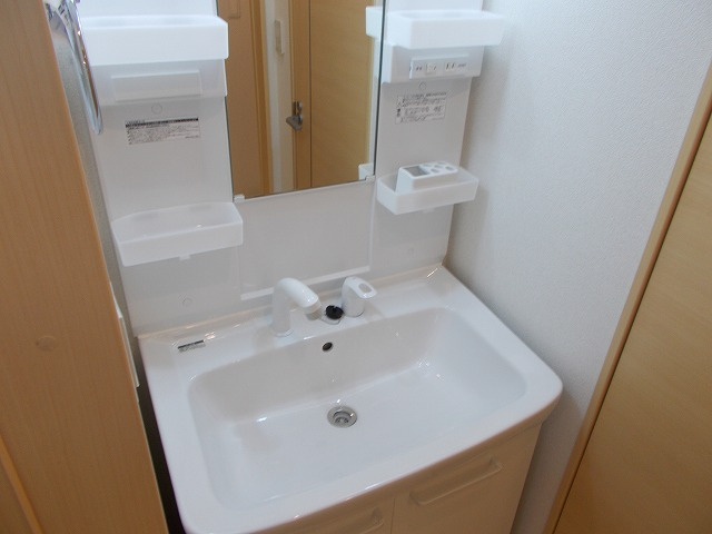 ウエスト　ノアβの洗面所