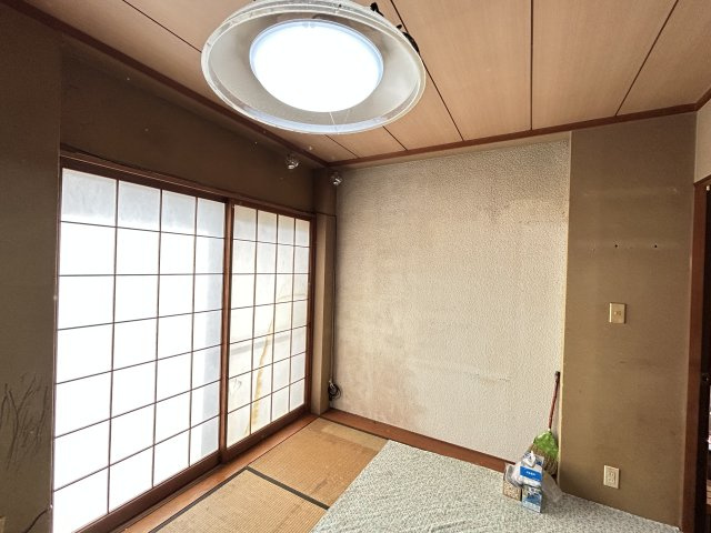 津乃峰町長浜中古戸建の和室