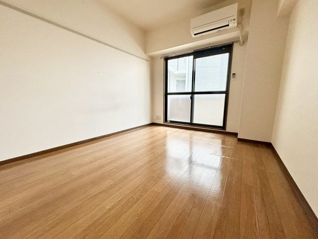 CRECER新栄の居間・リビング