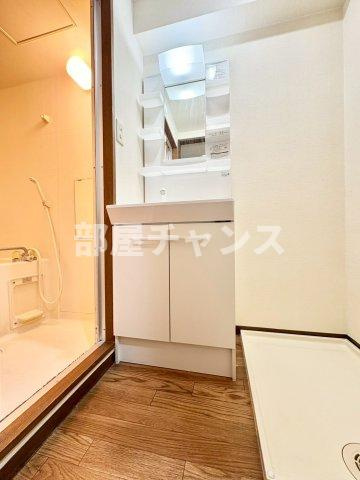 CRECER新栄の独立洗面台