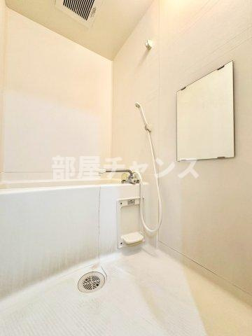 CRECER新栄の浴室