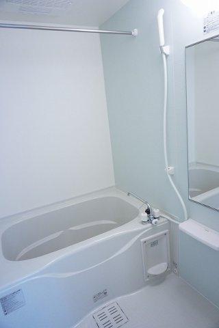 クラール名東　Ａの浴室