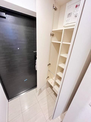 【玄関】 | ドゥーエ菊川