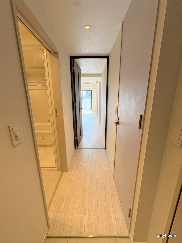 コンフォリア・リヴ博労町一丁目Q　仲介手数料無料の内装