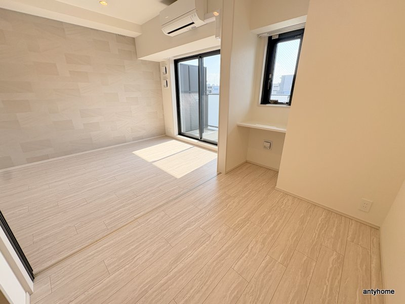 コンフォリア・リヴ博労町一丁目Q　仲介手数料無料の寝室